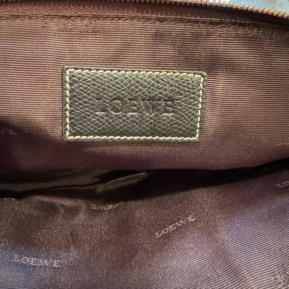 Loewe Anagram Logo Pouch - Picture 9 of 10